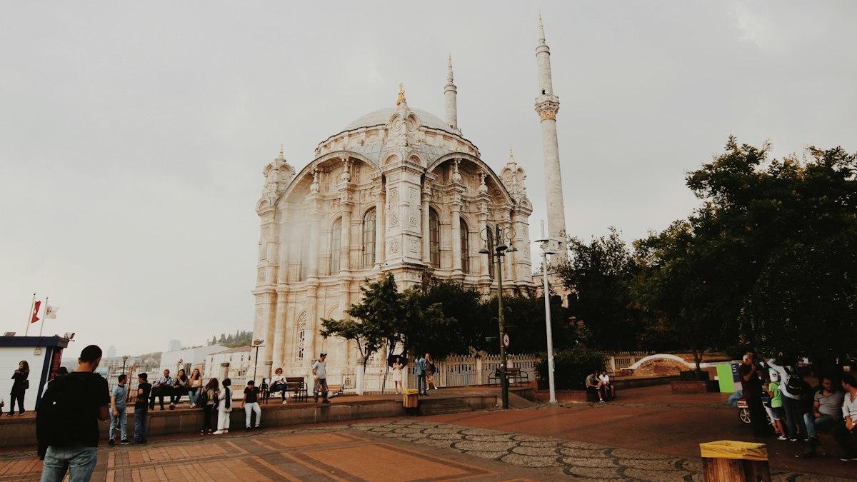 From Ortakoy to Bebek: A Pleasant Walk Along the Bosphorus